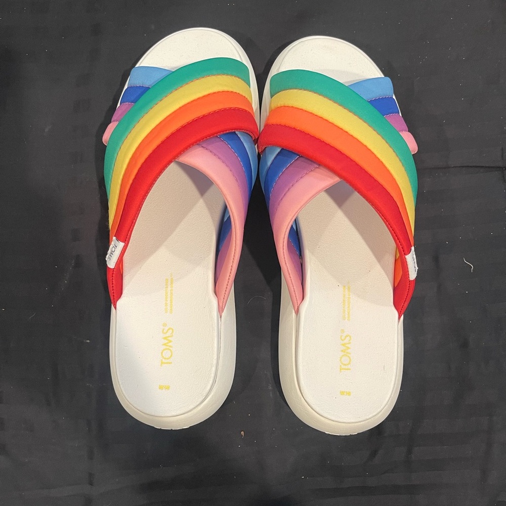 Toms sandals